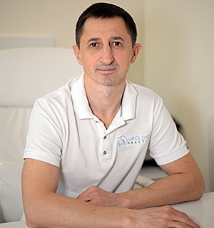 врач уролог Леонид Максименко